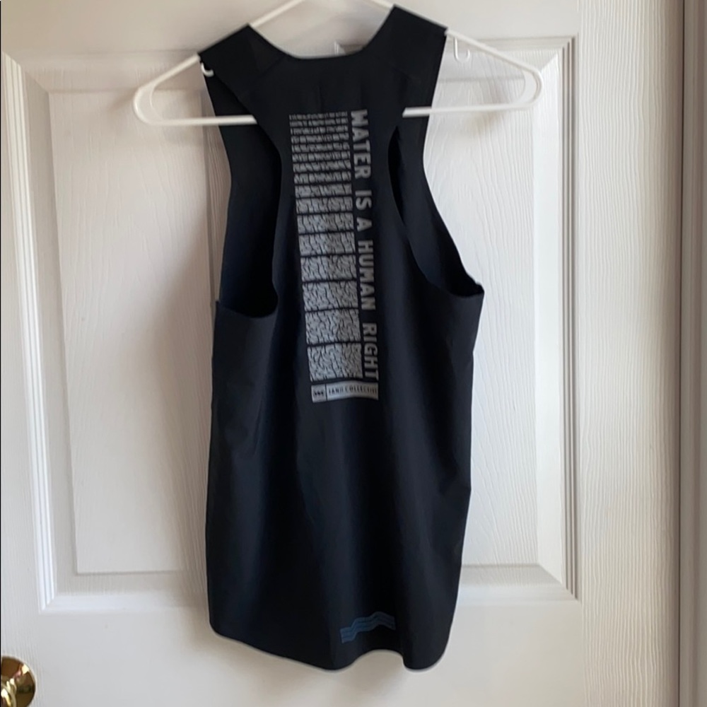 Janji Black Sleeveless Top - Picture 4 of 7